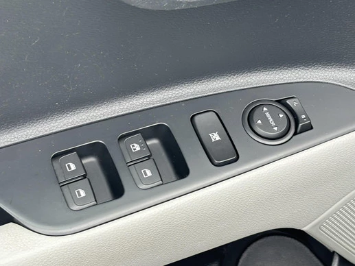 Kia Stonic - Afbeelding 10 van 30