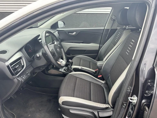 Kia Stonic - Afbeelding 11 van 30