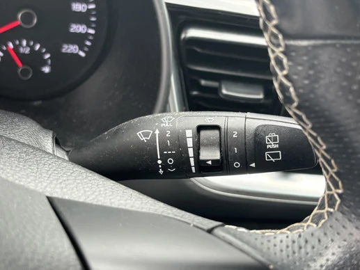 Kia Stonic - Afbeelding 16 van 30