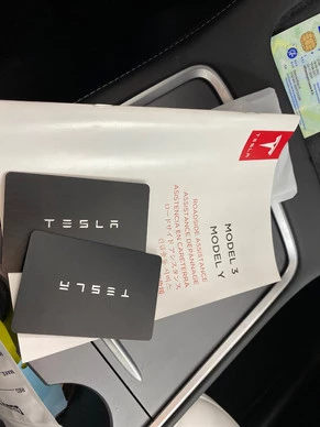 Tesla Model Y - Afbeelding 12 van 13