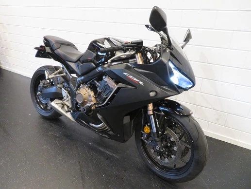 Honda CBR 650 - Afbeelding 2 van 14