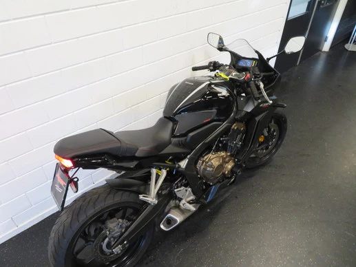 Honda CBR 650 - Afbeelding 12 van 14