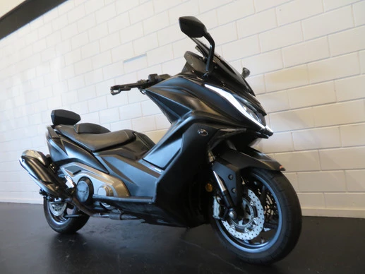 Kymco AK 550 - Afbeelding 8 van 14