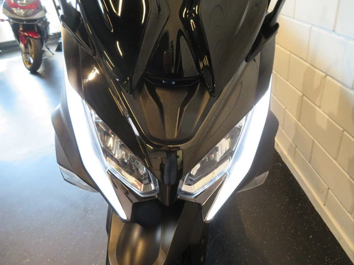 Kymco AK 550 - Afbeelding 14 van 14