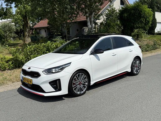 Kia Ceed - Afbeelding 1 van 30