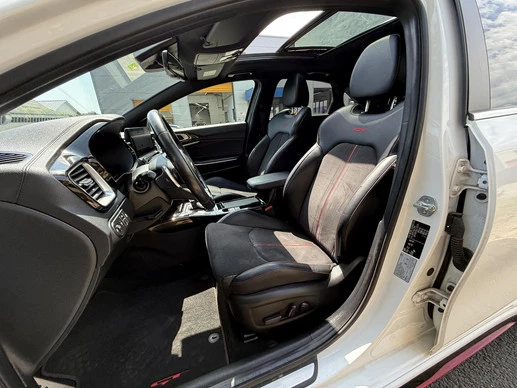Kia Ceed - Afbeelding 13 van 30