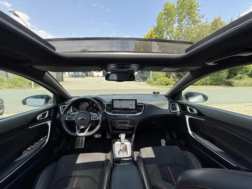 Kia Ceed - Afbeelding 23 van 30