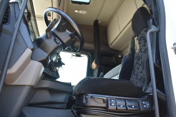 Scania R - Afbeelding 4 van 8
