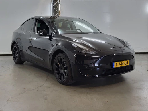 Tesla Model Y - Afbeelding 2 van 18