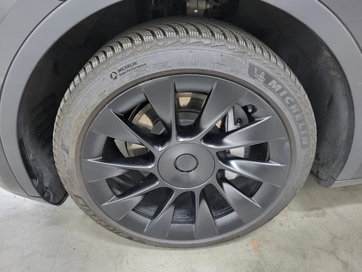 Tesla Model Y - Afbeelding 7 van 18