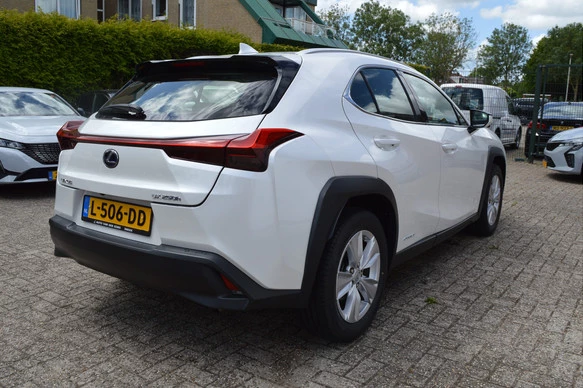 Lexus UX - Afbeelding 17 van 30