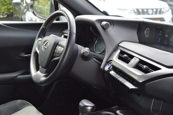 Lexus UX - Afbeelding 21 van 30