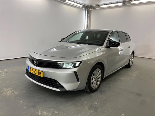 Opel Astra - Afbeelding 1 van 12