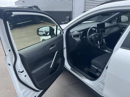 Toyota Corolla Cross - Afbeelding 18 van 30