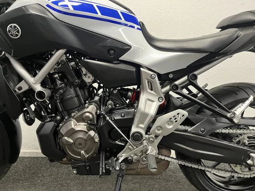 Yamaha MT 07 - Afbeelding 17 van 22