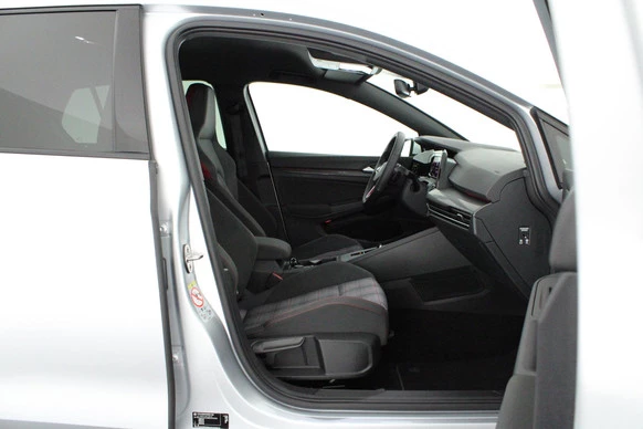 Volkswagen Golf - Afbeelding 14 van 30
