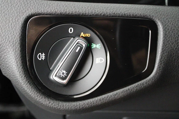 Volkswagen Golf - Afbeelding 13 van 30