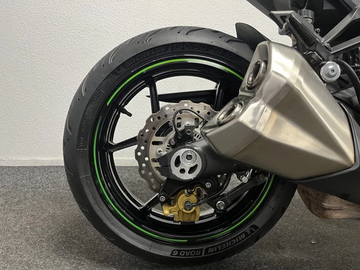 Kawasaki Z1000 - Afbeelding 8 van 22