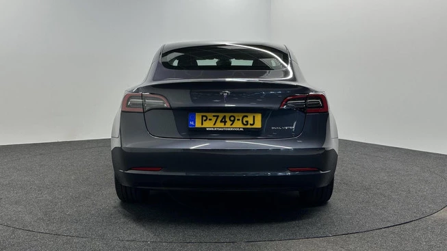 Tesla Model 3 - Afbeelding 7 van 30