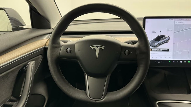 Tesla Model 3 - Afbeelding 21 van 30
