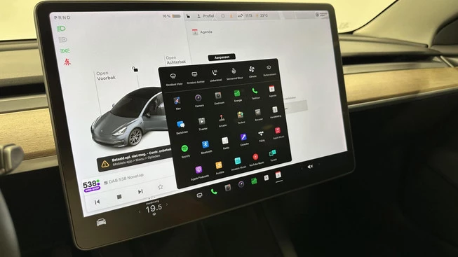 Tesla Model 3 - Afbeelding 27 van 30