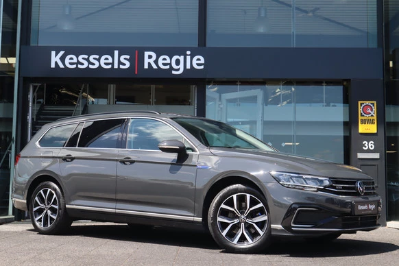 Volkswagen Passat - Afbeelding 2 van 30