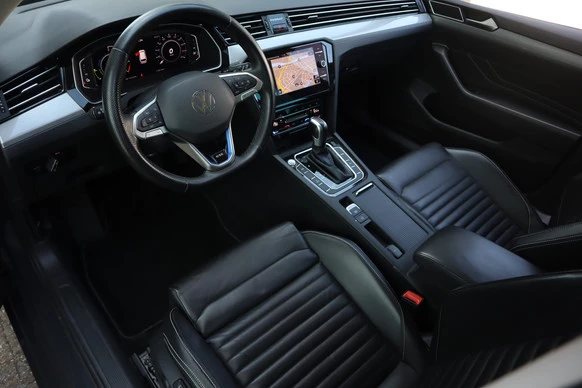 Volkswagen Passat - Afbeelding 7 van 30