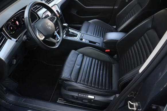 Volkswagen Passat - Afbeelding 16 van 30