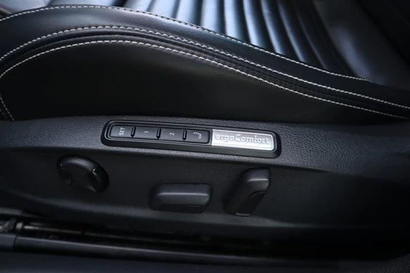 Volkswagen Passat - Afbeelding 17 van 30