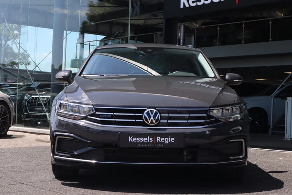 Volkswagen Passat - Afbeelding 21 van 30