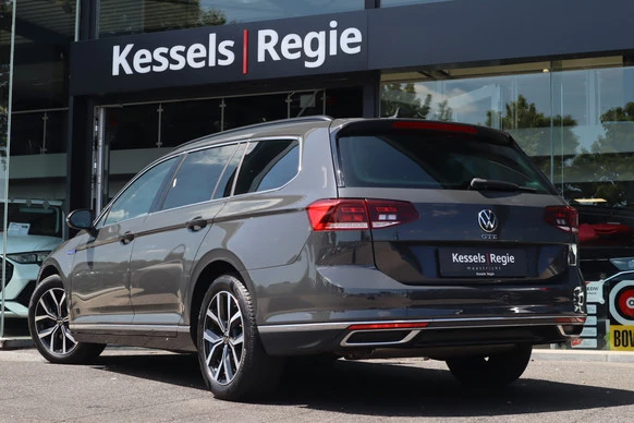 Volkswagen Passat - Afbeelding 25 van 30