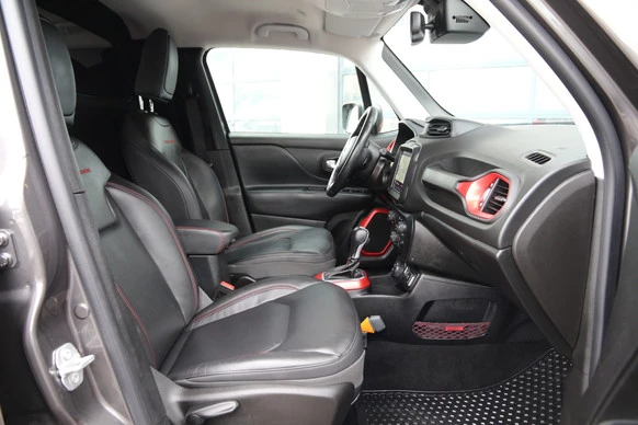 Jeep Renegade - Afbeelding 9 van 25