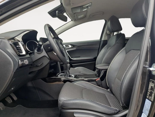 Kia Ceed - Afbeelding 15 van 30