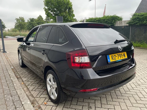 Škoda Rapid - Afbeelding 11 van 27