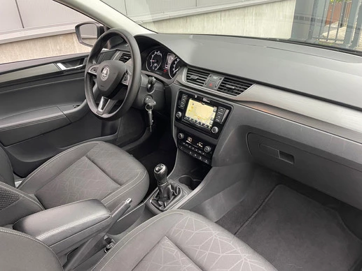 Škoda Rapid - Afbeelding 14 van 27