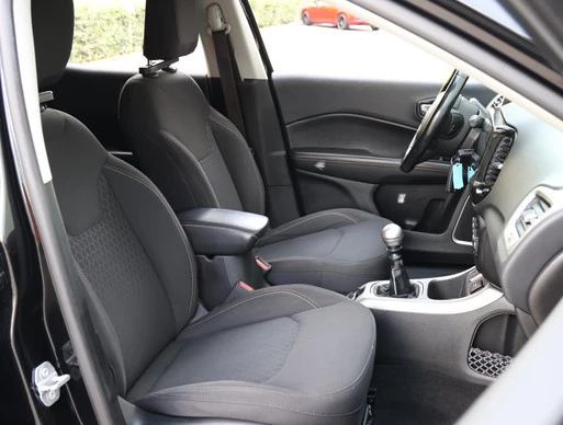 Jeep Compass - Afbeelding 9 van 30