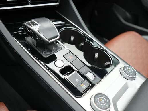 Volkswagen Touareg - Afbeelding 8 van 30