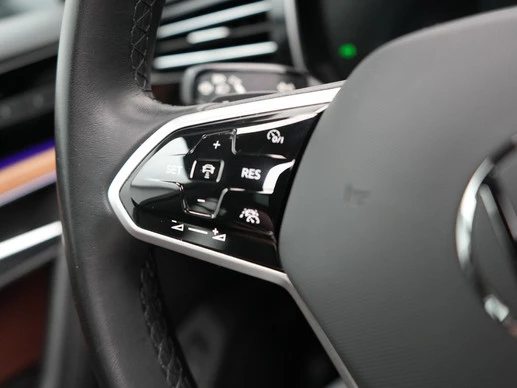 Volkswagen Touareg - Afbeelding 17 van 30