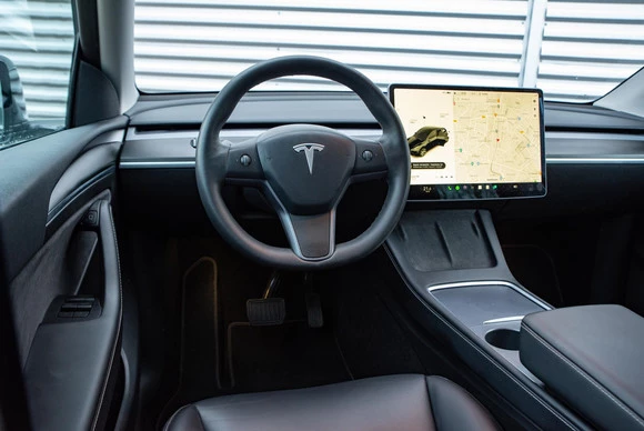 Tesla Model Y - Afbeelding 4 van 30