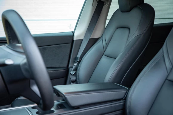 Tesla Model Y - Afbeelding 22 van 30