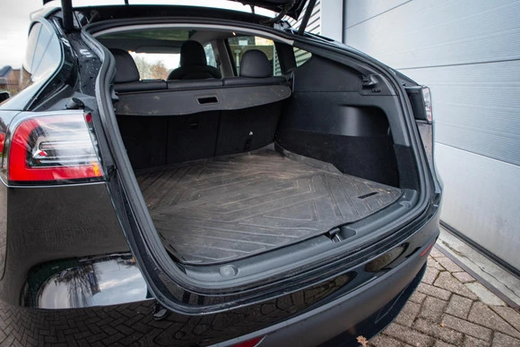 Tesla Model Y - Afbeelding 24 van 30