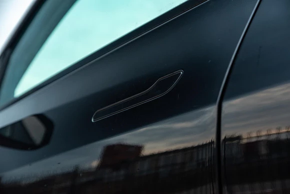 Tesla Model Y - Afbeelding 30 van 30