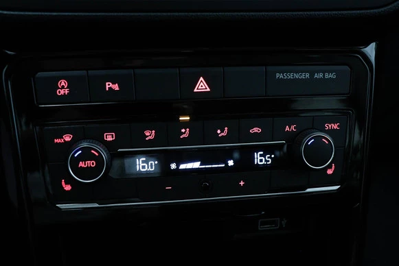 Volkswagen T-Cross - Afbeelding 27 van 30