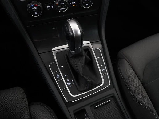 Volkswagen Golf - Afbeelding 10 van 30