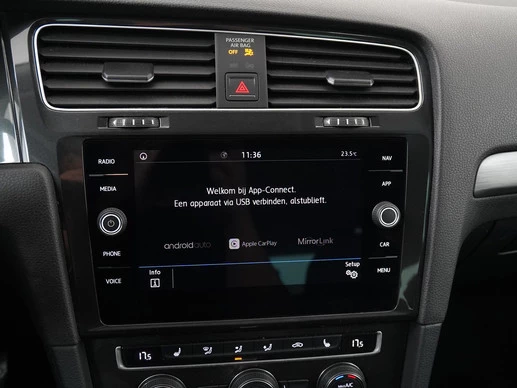 Volkswagen Golf - Afbeelding 16 van 30
