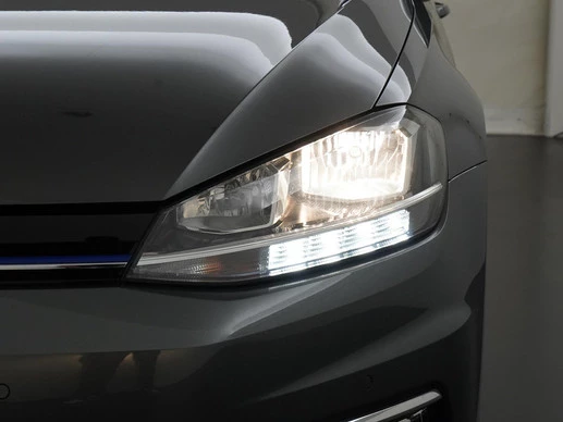 Volkswagen Golf - Afbeelding 22 van 30