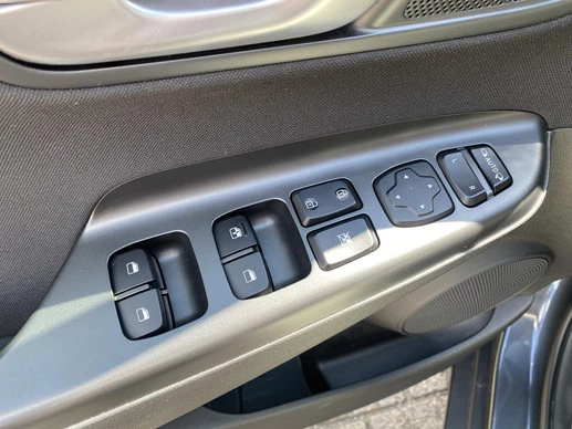 Hyundai Kona - Afbeelding 17 van 30