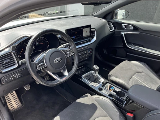 Kia Ceed - Afbeelding 18 van 30