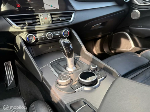 Alfa Romeo Giulia - Afbeelding 12 van 20