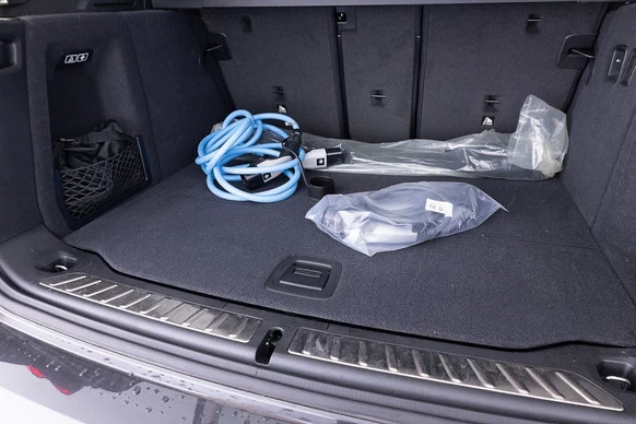 BMW iX3 - Afbeelding 28 van 30